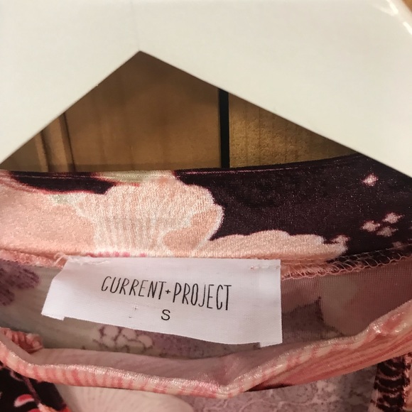 Top - Picture 2 of 3